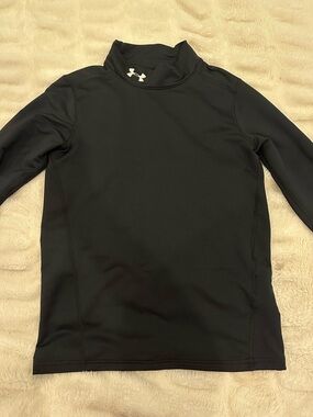 Under Armor Black Long Sleeve Performance Top